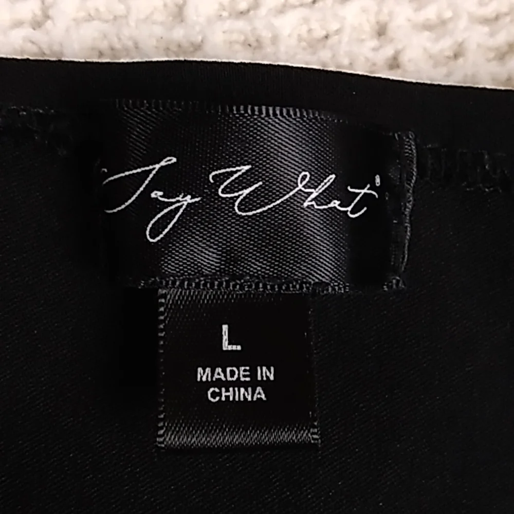 17 x 13 inches Say What Women's Size Large in black 60% polyester 40% viscose - Picture 5 of 5